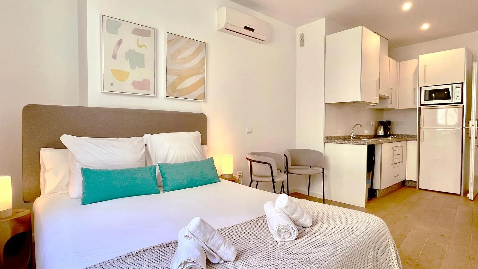 Feelathome Merced Apartments Málaga Spanien