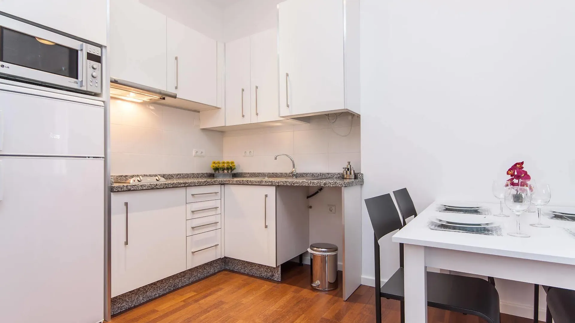 Feelathome Merced Apartments Málaga